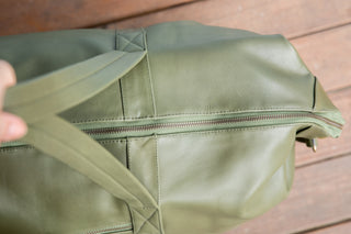 Sorrento Leather Weekender - Army